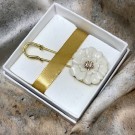 BLOMSTER BROSJER MED STEN -  FRYD thumbnail