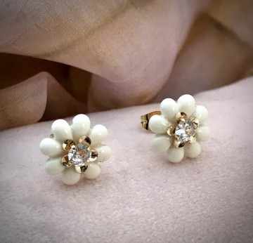 1000FRYDER HVIT STUDS MED STEN